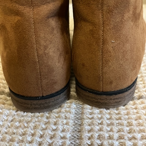 Cat and Jack brown booties size 3 - Picture 3 of 7